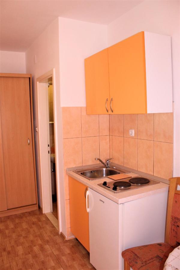 Apartments Raos Макарска Экстерьер фото